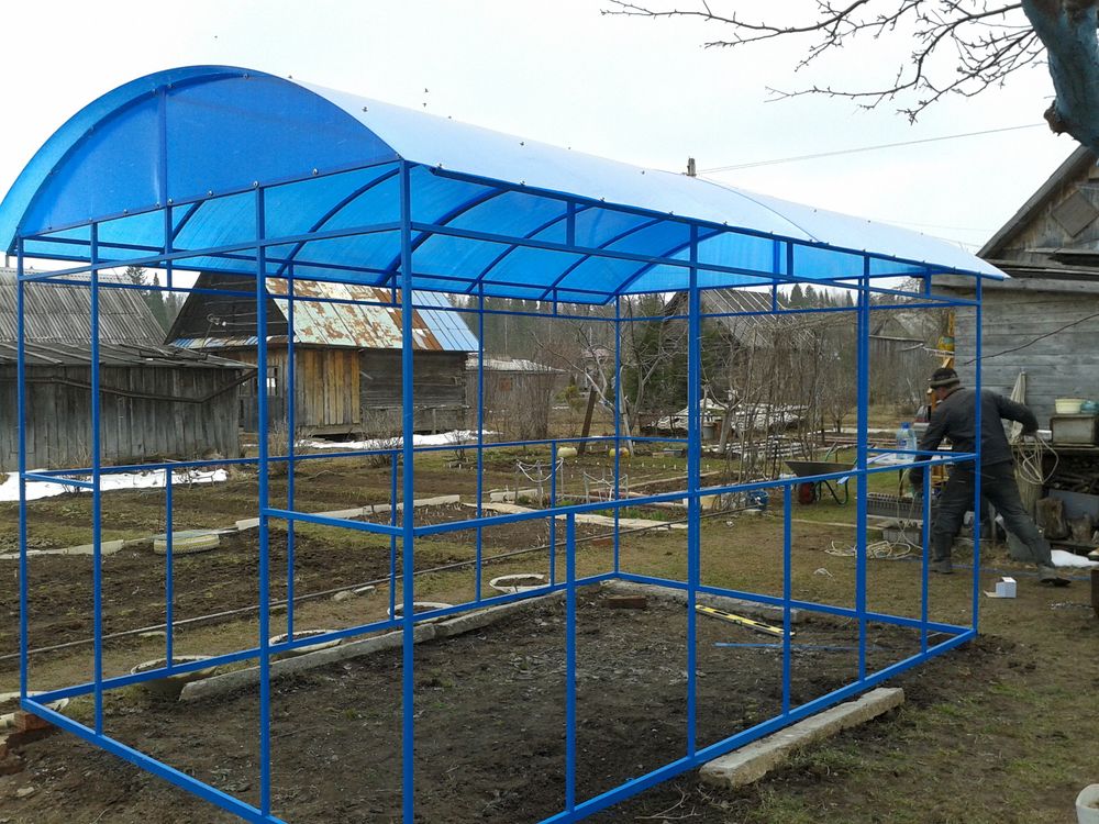 Навес из поликарбоната