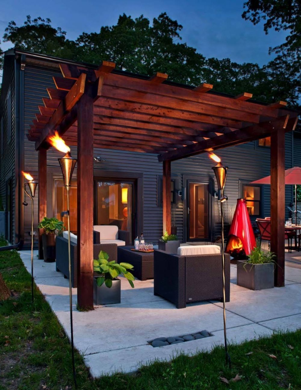 Беседка в средиземноморском стиле