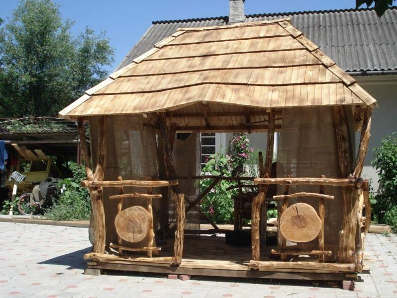 Беседка в стиле кантри