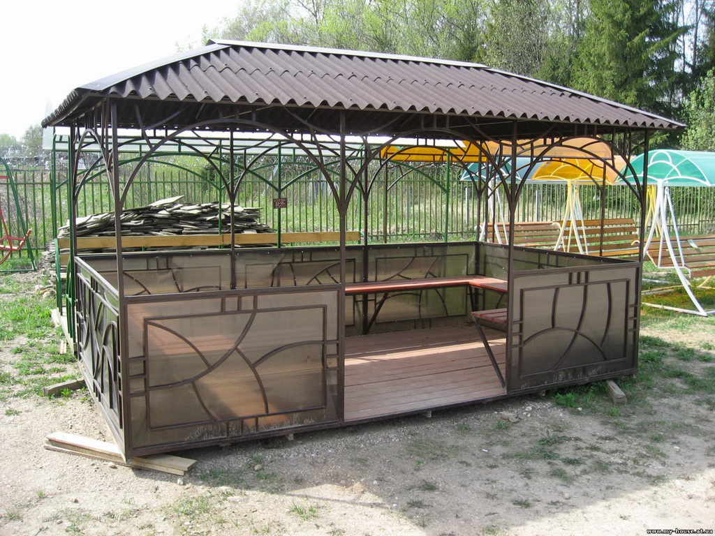 Беседка из карбоната