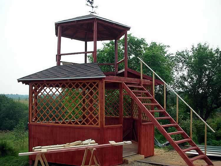 Беседка открытого типа в два этажа