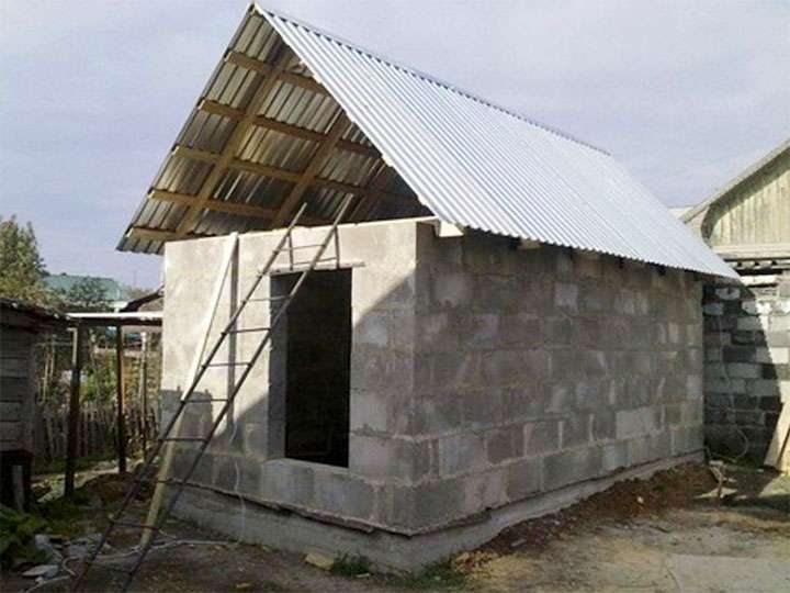 Хозпостройка из газосиликата
