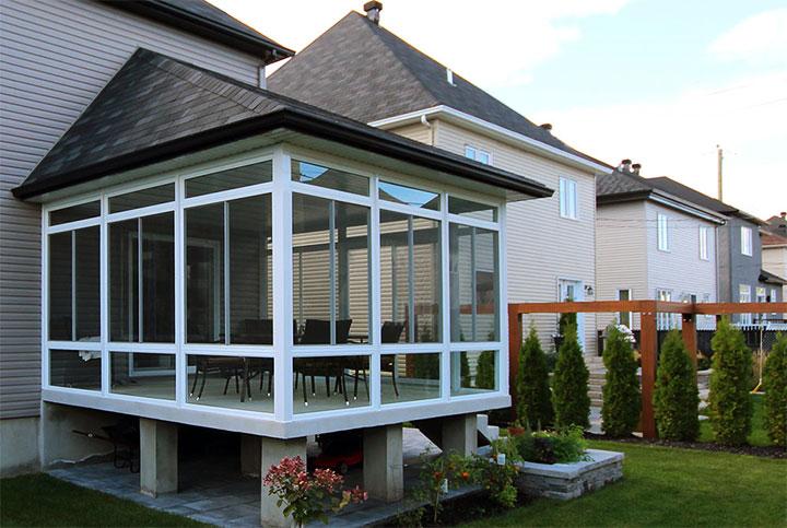 Закрытая веранда для частного дома