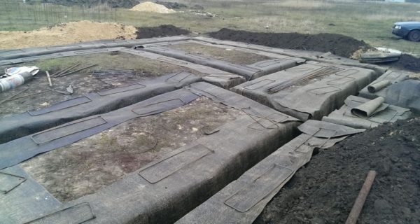 рубероид в траншее