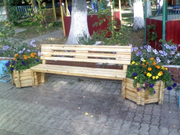 лавка в парке