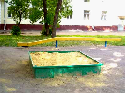 металлическая песочница